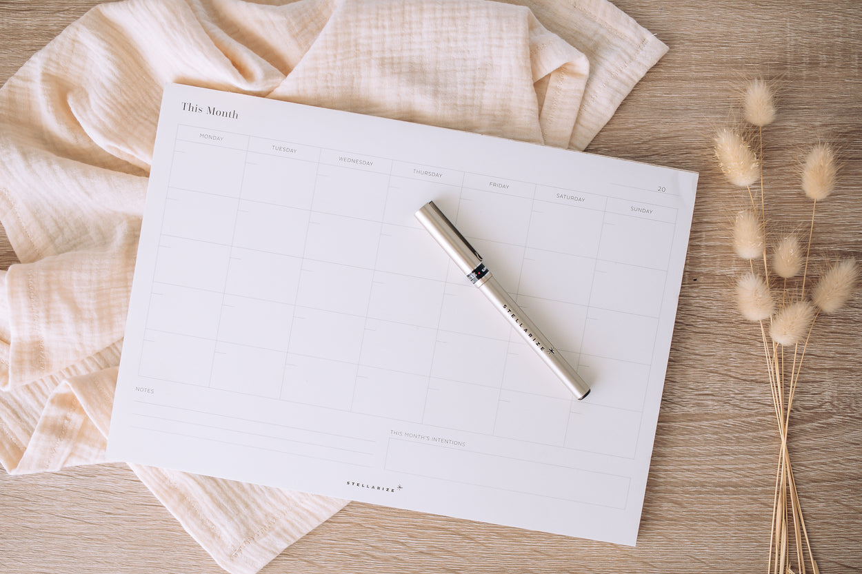 The Month Planner | Notepad