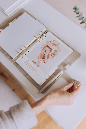 The 2026 Mama Lifestyle Planner (Pre-Orders)